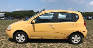 lot 4 image: 2008 Chevy Aveo S