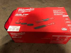 Milwaukee AIR-TIP 1-14 in. - 2-12 in. Automotive Kit WCrevice Tools, Utility Nozzle and Bag For WetDry Shop Vacuums (4-Piece)  Customer Returns See Pictures