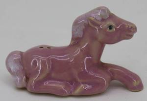 lot 6 image: Rosemeade Pink Horse Salt Shaker