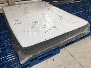 lot 7 image: Brand New Beautyrest Pressure Smart Series 12 Pillow Top Queen Mattress