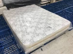 lot 8 image: Brand New Saatva Classic 11 Firm Queen Mattress