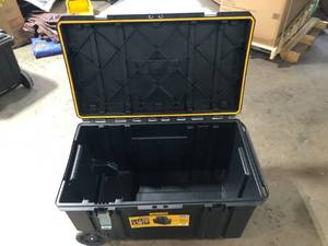 DEWALT Tough Chest 38 in. W 63 Gal. Polypropylene Rolling Tool Box   Customer Returns See Pictures