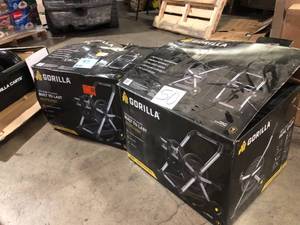 2 Lots of Gorilla 200 ft. Aluminum Zero Rust Premium Mobile Manuel Crank Reel   Customer Returns See Pictures