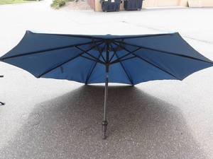 lot 2 image: Hampton Bay 8 Umbrella (No Extension Pole)