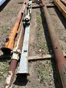 lot 460 image: Highway 216 Crane Arm