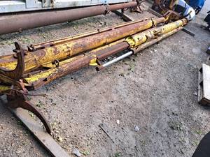 lot 463 image: 212 Crane Arm