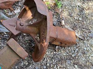 lot 508 image: Auger Part 24x21