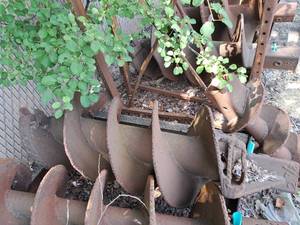 lot 514 image: Auger Part 56x20