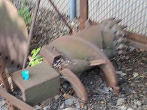 lot 517 image: Auger Part 40x19