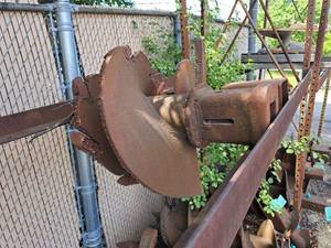 lot 518 image: Auger Part 36x23