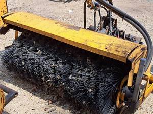 lot 440 image: Trackless Vehicles Limited AS5 Brush Sweeper Attachment