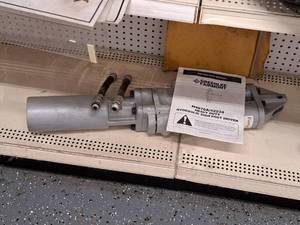 lot 917 image: Greenlee H4876A42234 Heavy Duty Hydraulic Sign Post Driver