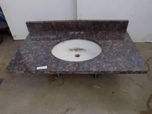 Granit Vanity Top with Sink