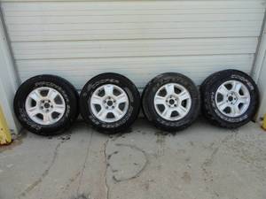 4 - Wheels & Tires off, Ford Escape