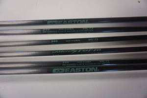 lot 20 image: 6 - Easton Carbon Storm Arrows