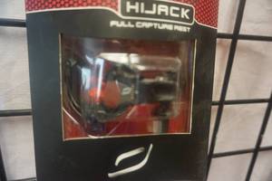 lot 87 image: Bowtech Octane HiJack Full Capture Arrow Rest