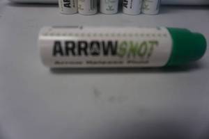 lot 124 image: 6 - Tubes Arrow Snot Easy Out Arrow Lubricant