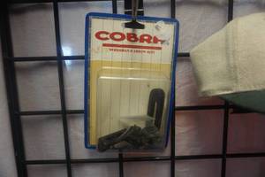 lot 135 image: 2 - Cobra Woodsman II Arrow Rests With Cobra Baseball Cap