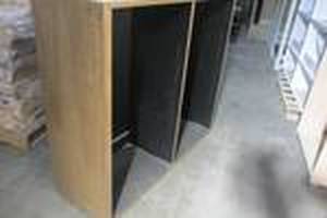 lot 17 image: Commercial Grade Cabinet - 43.5 x 48 x 16.5