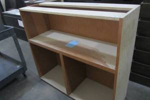 lot 9 image: Shelving Unit - Host Support Stand