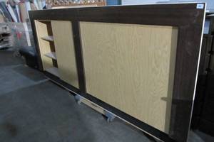 lot 29 image: Upper Cabinet Units