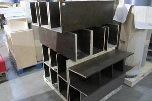 lot 37 image: 14 Stackable Cubies