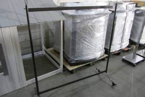 lot 47 image: Rolling Garment Rack