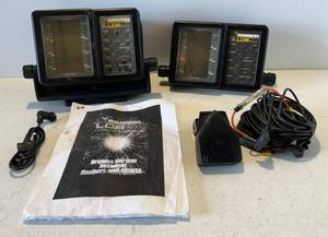lot 48 image: Pair Of Hummingbird LCR 4000 Depth Finders