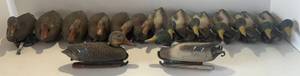 lot 72 image: Group Of ( Carry Lite Made In Italy ) Plastic Molded Decoys (  Mallards) 7 Drakes 7 Females