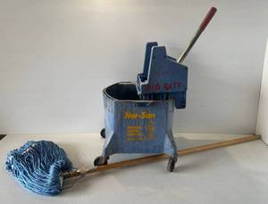 lot 86 image: Nor San Mop Bucket And Misc. Mop