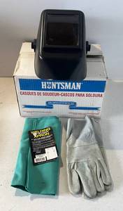 lot 93 image: Group Of Misc. Welding Items Including 2 Helmets 1 Auto Dimming And More