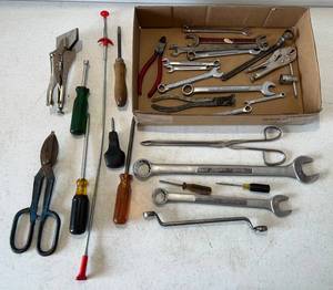 lot 192 image: Group Of Misc. Tools Including Craftsman