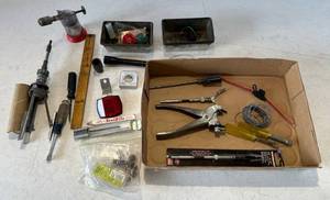 lot 199 image: Group Of Misc. Tools Including Cylinder Hones