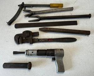 lot 230 image: Group Of Tools Including Air Chisel, Ball Jiont Tool And More