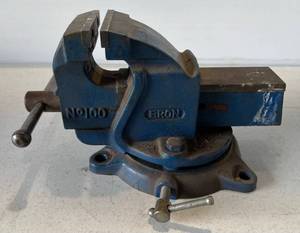 lot 237 image: Eron No 100 Table Vise