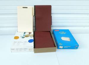lot 32 image: Lot of Various File Folders