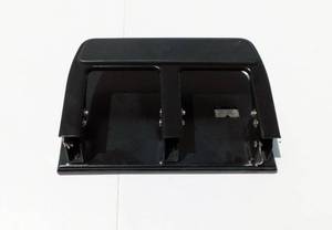 lot 39 image: 3 - Hole Punch