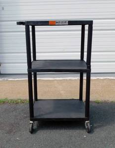 lot 80 image: Quartet Media Rolling Cart with Locking Wheels