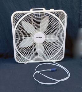 lot 88 image: Air King Box Fan