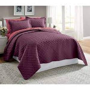 lot 6 image: Color Connection Solid Quilt - Purple - King