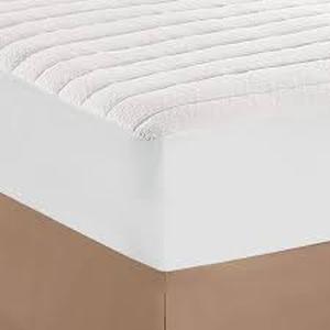 lot 12 image: Copper-Infused Mattress Pad - Full