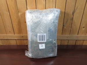 lot 20 image: 3-Piece Reggiana Jacquard Comforter Set - Full