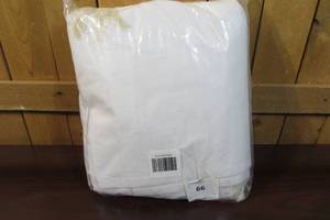 lot 106 image: Macram Bedskirt - Queen