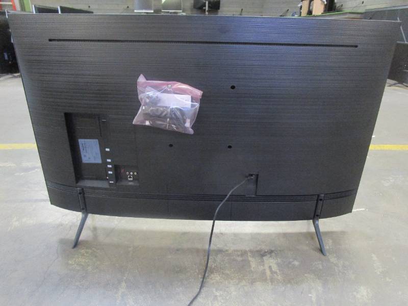 lot 717 image: SAMSUNG 55 TU8300 Crystal UHD 4K Smart TV with HDR UN55TU8300FXZA 2020 - $300.00 Reserve