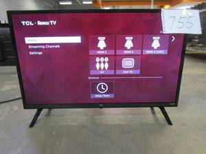 lot 755 image: TCL - 32 Class 3-Series HD 720p LED Smart Roku TV Model32S355