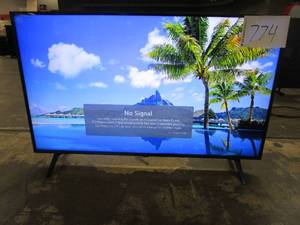 lot 774 image: LG - 43 Class 43UQ7590PUB Series LED 4K UHD Smart webOS TV