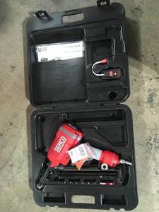 15 Gauge Angled Finish Nailer  by Senco Customer Returns See Pictures