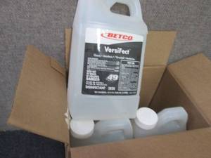 Case of 4-2L Bottles Betco VersiFec...
