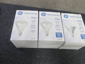3- GE  Heat Lamp Bulbs R40 2- 250 W...