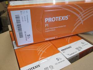 Case of 200 pr Protexis Polyisopren...